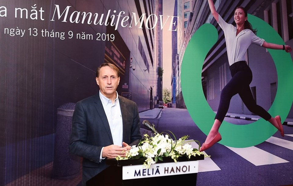 Ông Kim Fleming, Tổng giám đốc Manulife Việt Nam, tại sự kiện ra mắt ManulifeMOVE tại Việt Nam Ông Kim Fleming, Tổng giám đốc Manulife Việt Nam, tại sự kiện ra mắt ManulifeMOVE tại Việt Nam