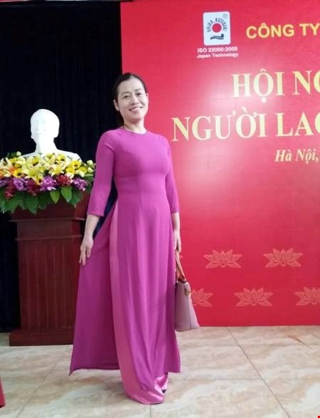 Mặc dù bị bệnh nhưng chị Hồng vẫn là một nhân viên xuất sắc của Công ty. Ảnh NVCC