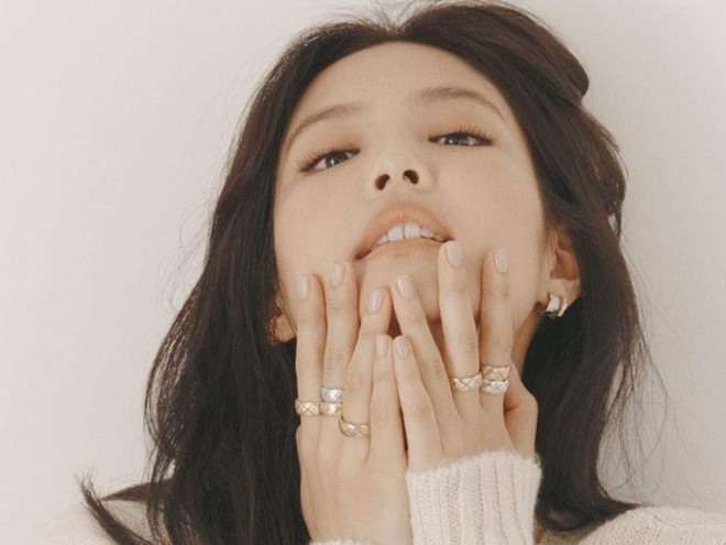 Trong một bài phỏng vấn gần đây, 4 thành viên Black Pink úp mở về chuyện sẽ tái xuất sau loạt scandal của công ty quản lý. Người hâm mộ mong sớm được nhìn Jennie và 3 thành viên còn lại trong siêu phẩm mới nhất. Ảnh: Elle.