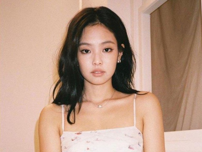 “Tôi đã học hỏi và trải nghiệm được nhiều điều đáng quý. Tôi nhận ra nếu mạnh mẽ tiến về phía trước, tôi sẽ làm được những thứ phi thường. Tôi sẽ tiếp tục cố gắng không ngừng để chứng tỏ cho mọi người thấy một Jennie ngày càng hoàn thiện hơn trên sân khấu”.