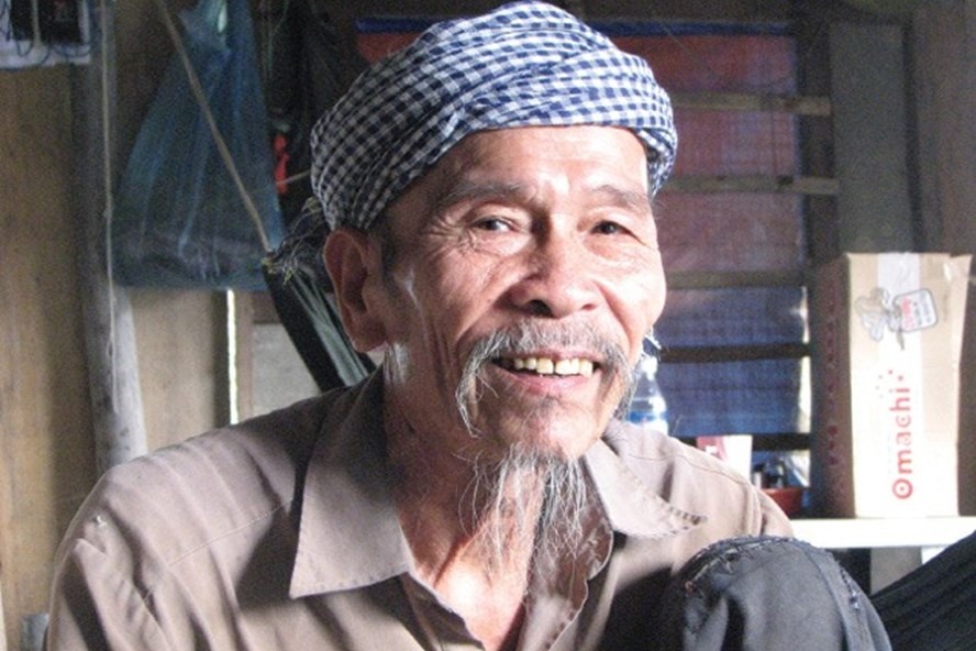 Đại tá, phi công, Anh hùng lực lượng vũ trang nhân dân Nguyễn Văn Bảy sống rất giản dị