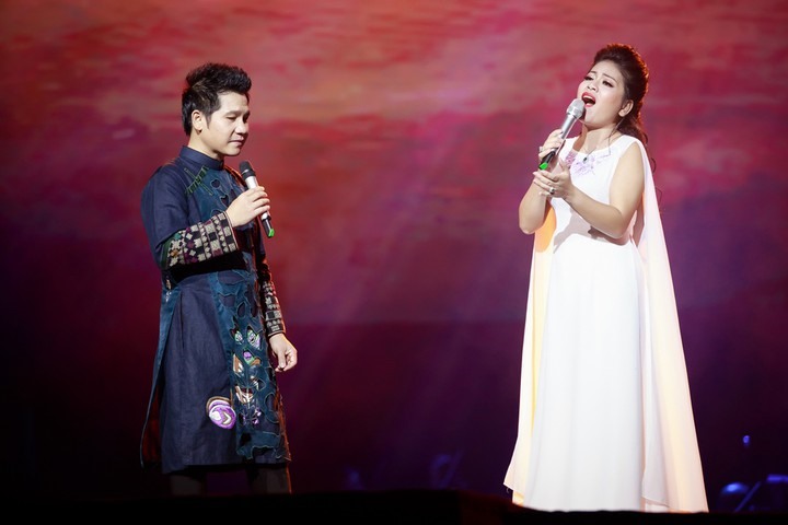 Trọng Tấn - Anh Thơ thăng hoa trong âm nhạc. Ảnh: Max media.