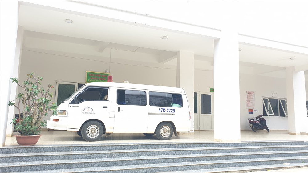 Phía sau Khoa Kiểm soát nhiễm khuẩn là một trạm xử lý nước thải. Ảnh: HL