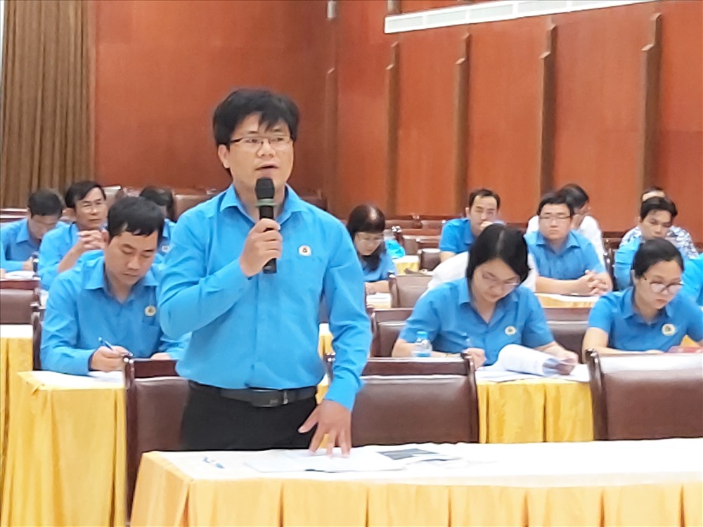 Đại biểu tham dự hội nghị phát biểu ý kiến. Ảnh Nam Dương