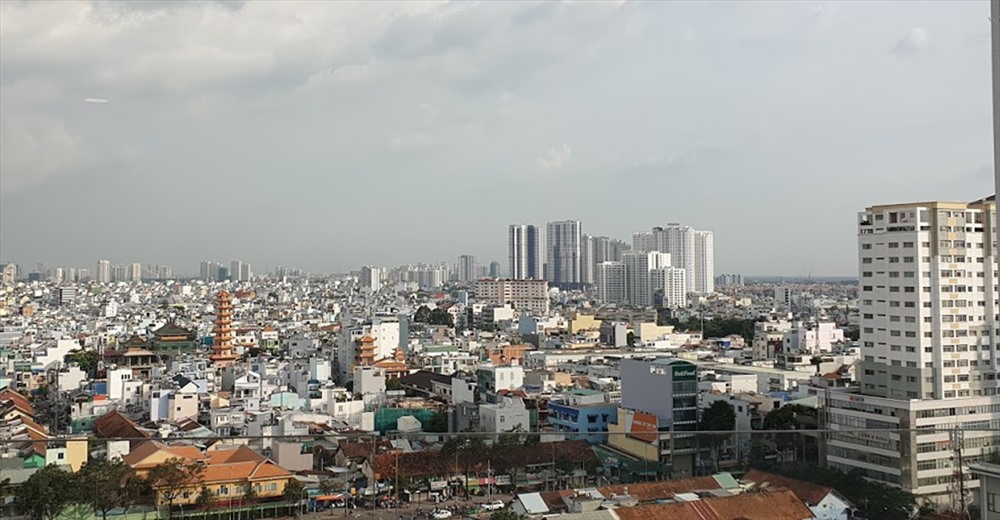 Giá nhà ở và vật giá leo thang nhưng mức thu nhập chịu thuế 6 năm qua vẫn đứng yên (ảnh:PK).