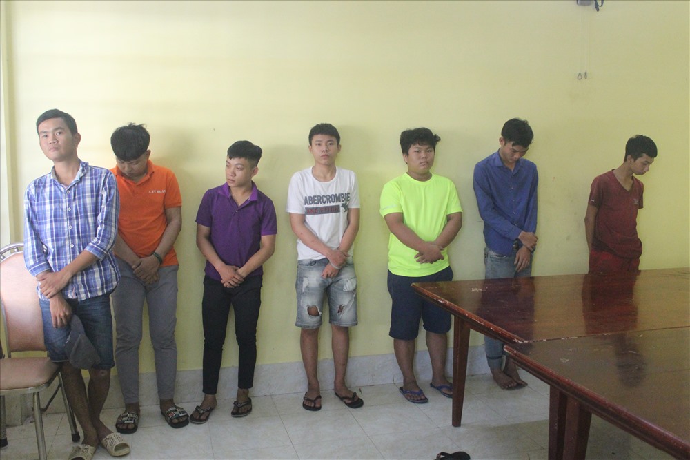 Các đối tượng phá xe của lực lượng dân phòng ở Đồng Nai bị bắt giữ. Ảnh: P.V