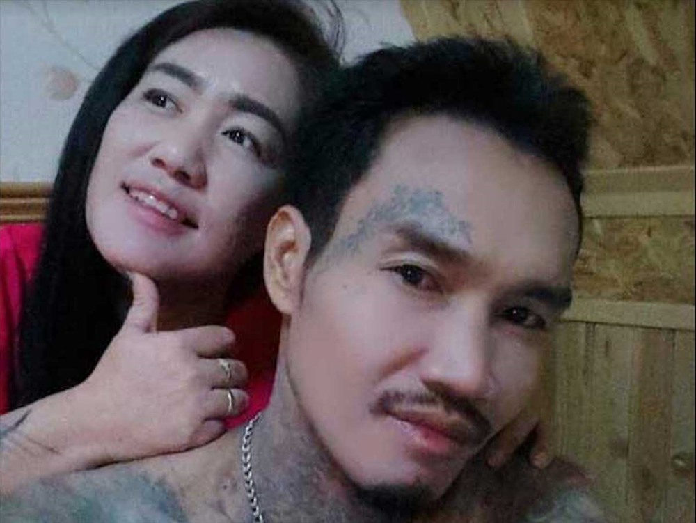 Vợ chồng cô Bee. Ảnh: Bangkok Post.