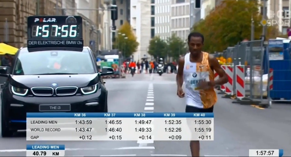 Các chỉ số cực tốt của Bekele trước khi chạy 2km cuối