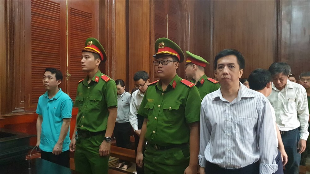 Các bị cáo trong phiên xử ngày 30.9