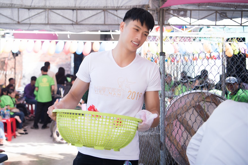 Á quân 1 Trần Quang Thắng.