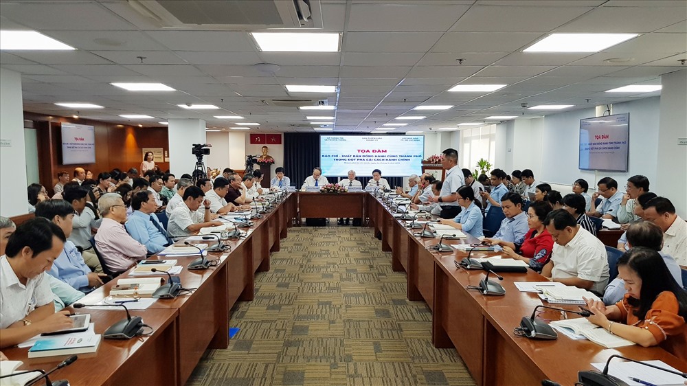Toàn cảnh tọa đàm. Ảnh: Hà Phan
