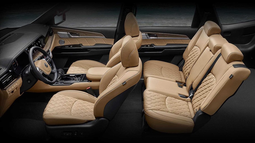 Nội thất của chiếc Kia Mohave 2020 được hãng KIA rất chú trọng đầu tư. Ảnh: Carscoops