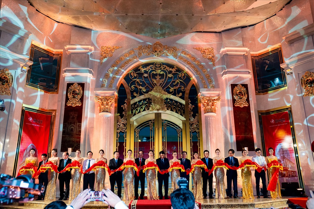 Tối 6.9.2019, tại Hà Nội, sự kiện Khánh thành Doji Tower diễn ra vô cùng long trọng với sự tham dự của các đại diện Bộ, Ban, Ngành Trung Ương và địa phương. Ảnh: Doji