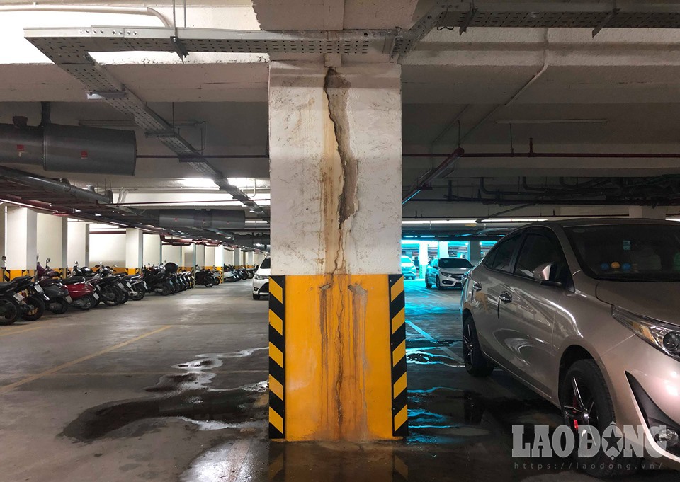 Hầm gửi xe của dự án.