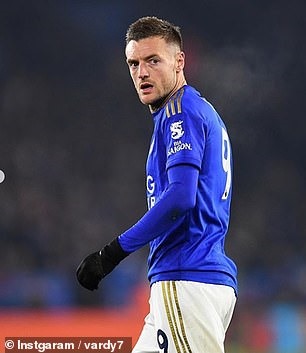 Cầu thủ Leicester City Jamie Vardy chơi cho đội bóng vô danh Stocksbridge Park vào năm 2010. Bây giờ anh đã là nhà vô địch Premier League cùng với “Bầy cáo”, ghi được 116 bàn thắng. Sự thăng tiến đáng kinh ngạc của Jamie Vardy được ví như một câu chuyện cổ tích.