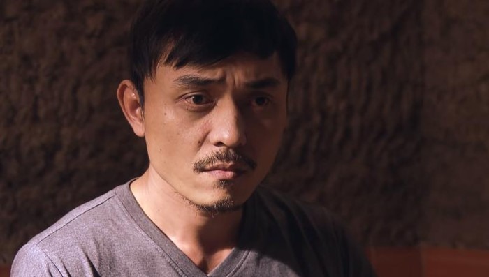 Hồ bị công an “sờ gáy“. Ảnh: CMH.