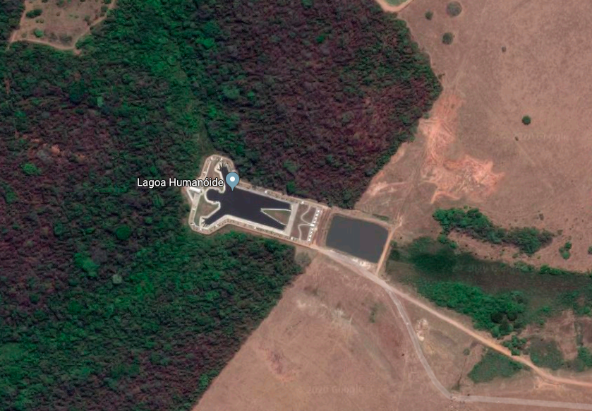 Hồ nước khổng lồ hình người với hai tay giơ cao ở bang São Paulo của Brazil. Ảnh chụp màn hình Google Maps