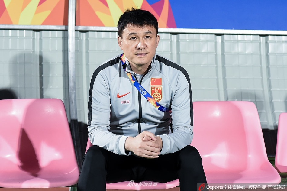 Nhiều khả năng HLV Hao Wei của U23 Trung Quốc lại đối diện với những chỉ trích từ NHM nước nhà. Ảnh: Sina