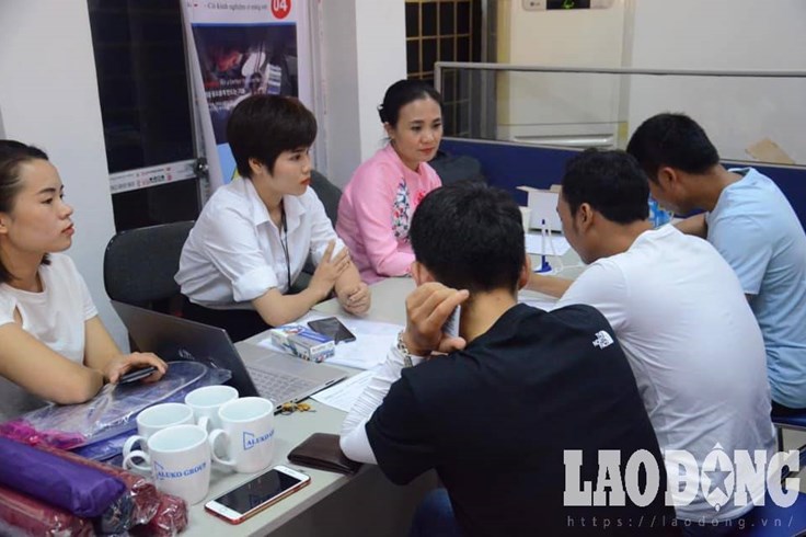 Hà Nội: Tập trung giải quyết việc làm mới cho 156 nghìn lao động Hà Nội: Tập trung giải quyết việc làm mới cho 156 nghìn lao động
