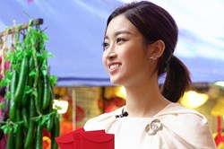 Đỗ Mỹ Linh: Là Hoa hậu vẫn rửa bát, đổ rác ngày Tết như thường