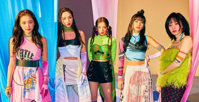 Các nhân vật của bộ phim ứng với 5 thành viên của Red Velvet - Ảnh : Red Velvet Fam