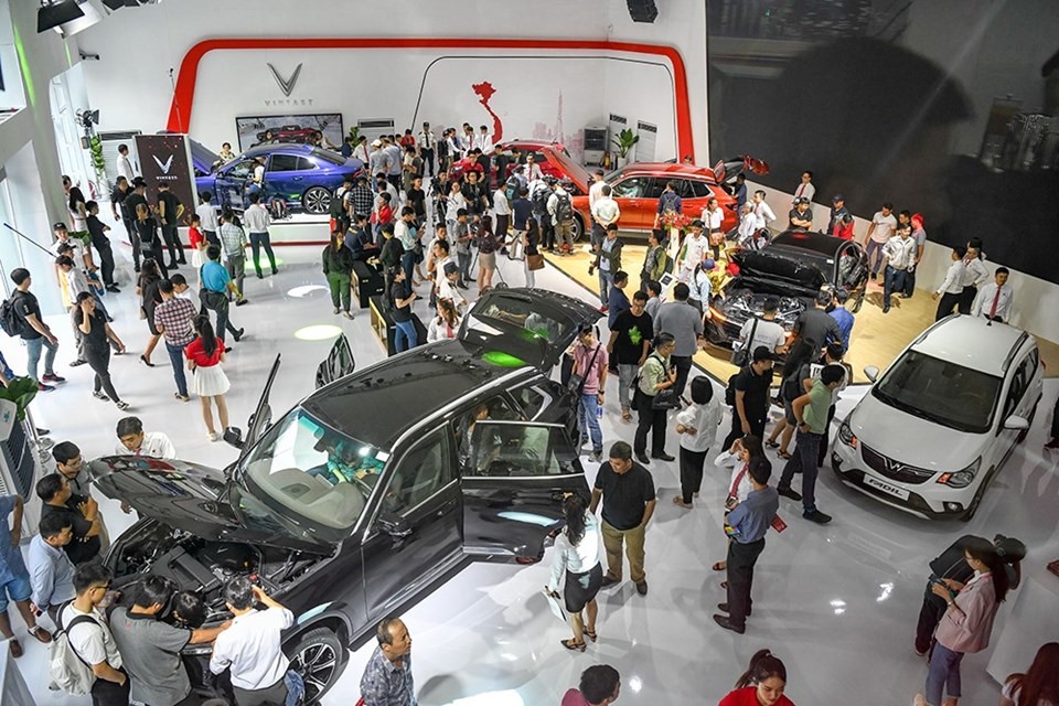 Khách hàng mua xe đời 2020 sẽ có nhiều lợi ích hơn so với xe đời 2019. Ảnh LĐ.
