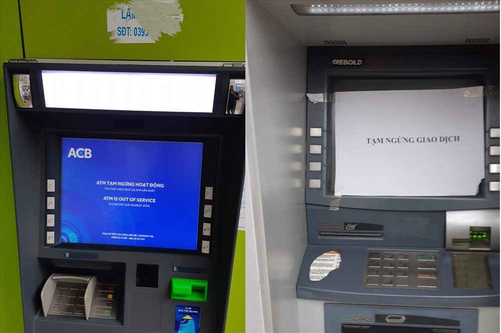 Một máy ATM của ACB và VIB cũng ngừng hoạt động vào đầu giờ chiều ngày 20.1. 2020. Ảnh: L.D