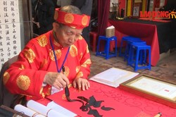 Xin chữ gì đầu xuân để cả năm may mắn, tài lộc?