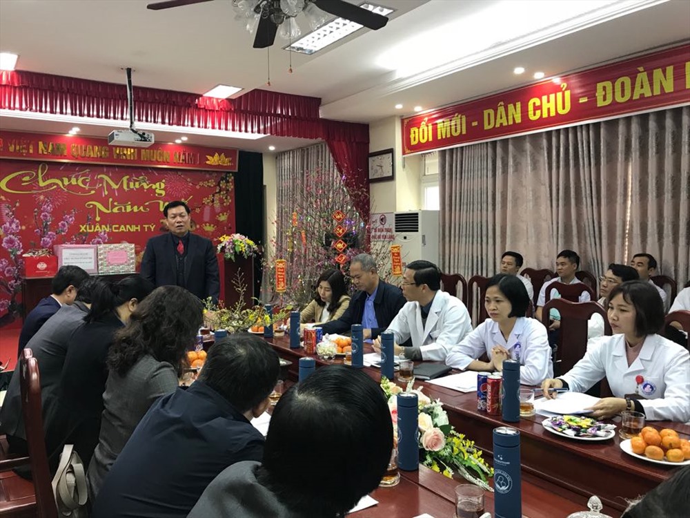 Thứ trưởng Bộ Y tế tại buổi làm việc. Ảnh: T.Linh
