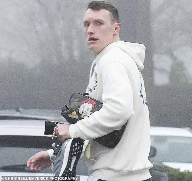 Dễ dàng bắt gặp những ngôi sao như De Gea, Mata, Jones, Lingard hay Maguire đến trung tâm spa sau trận thua Burnley. Ảnh: Daily Mail.