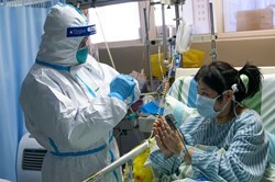 Nóng nhất hôm nay: Trung Quốc tuyên bố tìm ra thuốc chữa virus corona