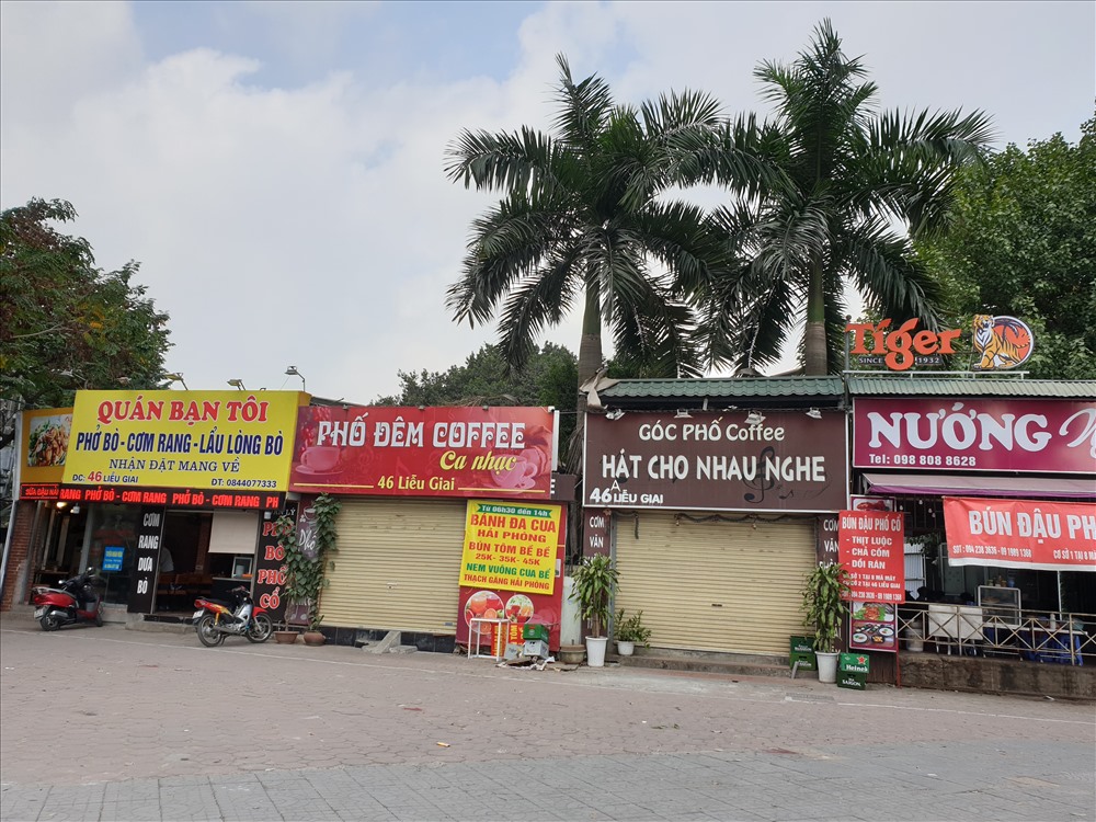 Theo đó, khu đất 46 Liễu Giai (phường Cống Vị, quận Ba Đình, Hà Nội) được UBND thành phố phê duyệt thực hiện dự án xây dựng trường Tiểu học Nguyễn Bá Ngọc từ năm 1998. Ảnh: Tùng Giang