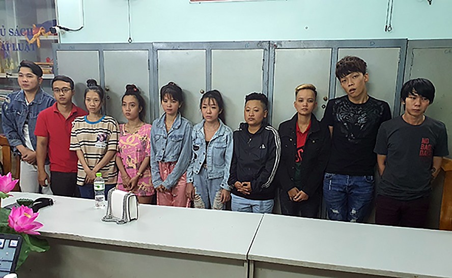 lai ro nhung cu dien thoai gia danh cong an vien kiem sat de lua dao