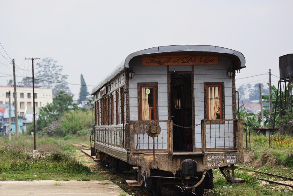 Toa xe cổ đang được khai thác du lịch ở ga Đà Lạt. Ảnh: Tư liệu