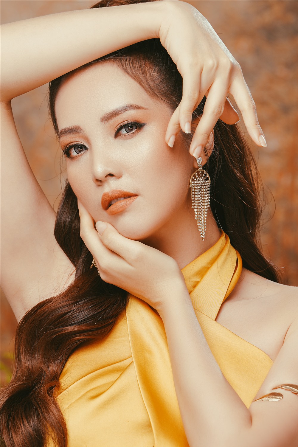 Cô hiện rất hài lòng với cuộc sống hạnh phúc bên chồng và con trai nhỏ.