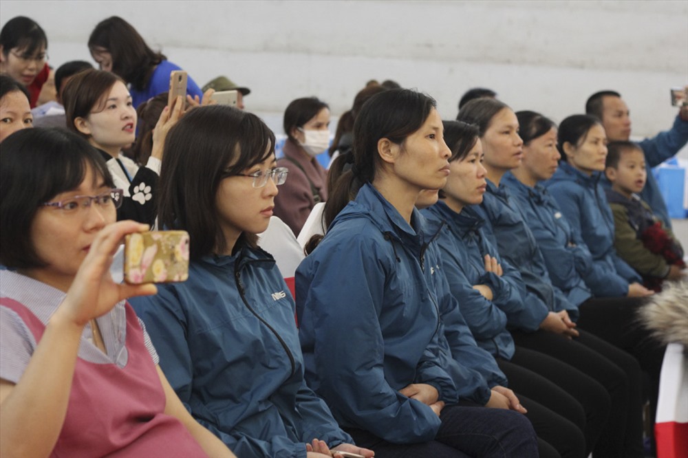 Hàng nghìn công nhân lao động tham dự chương trình