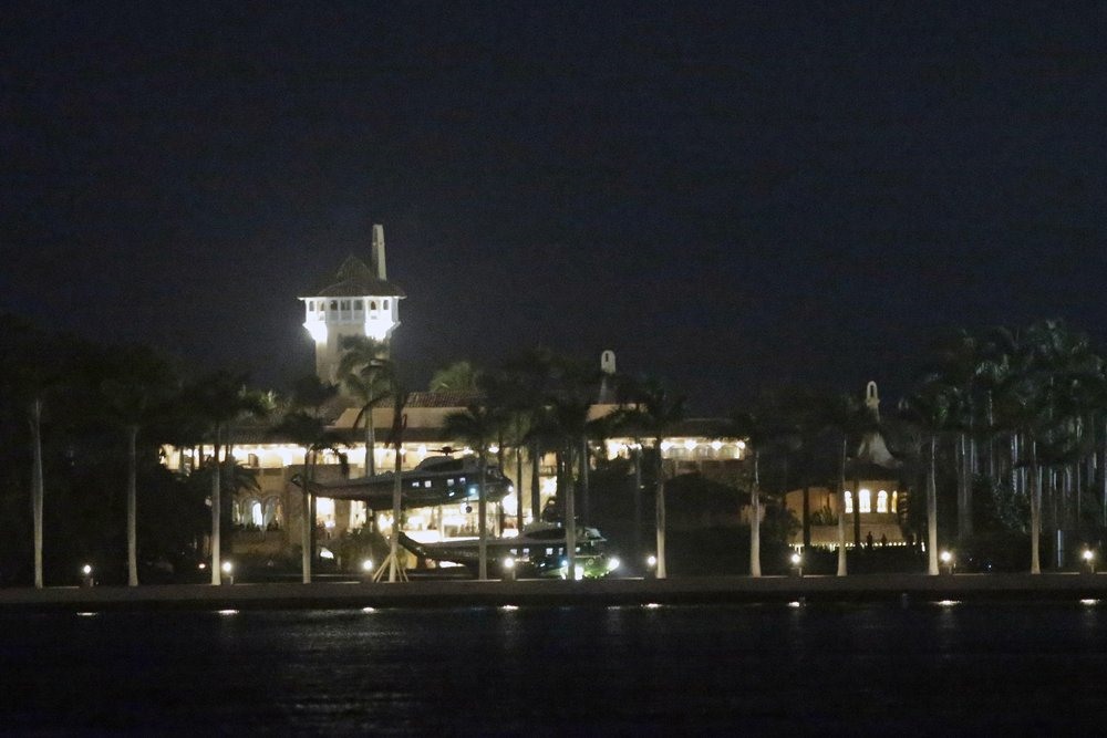 Khu nghỉ dưỡng Mar-a-Lago hôm 3.1. Ảnh: AP.