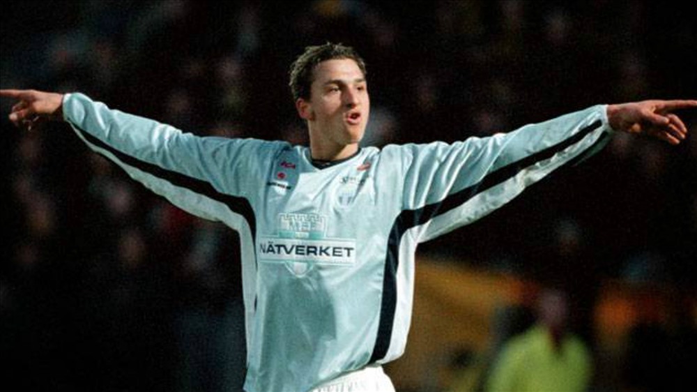 Ibrahimovic thời còn khoác áo Malmo FF. Ảnh: Goal.