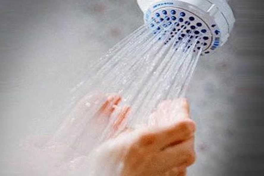 Cẩn thận khi tắm mùa đông, 99% người Việt không biết điều này
