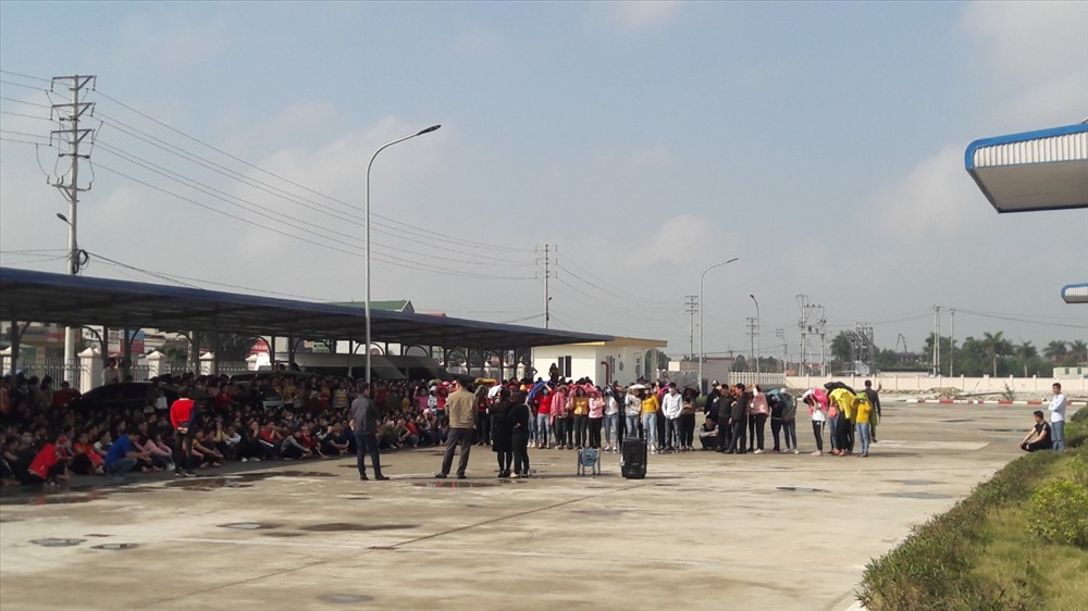 Đến 10h trưa ngày 6.1, công nhân vẫn chưa quay trở lại làm việc. Ảnh: NT