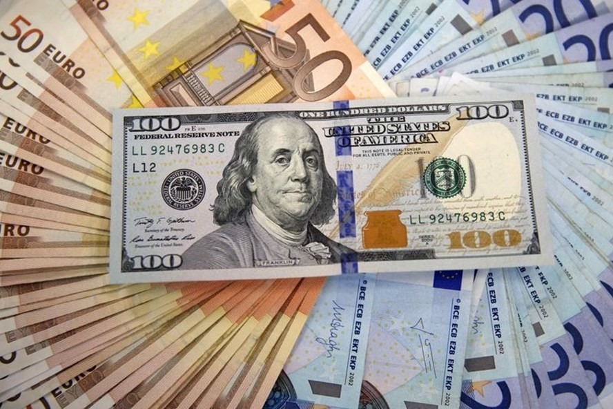 Giá USD giảm hẹ so với phiên trước đó.