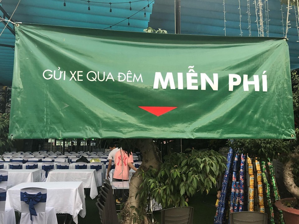Nhiều quán bia bố trí khu vực để xe miễn phí cho khách. Ảnh: C.N