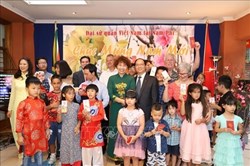 Những món ăn đượm nhớ hương vị Tết quê của người Việt xa xứ