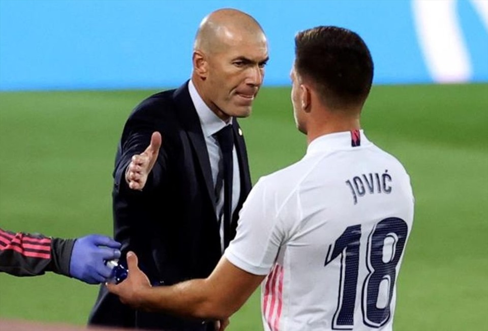 Zinedine Zidane đã chọn sự kiên nhẫn với tiền đạo 23 tuổi? Ảnh: Getty Images
