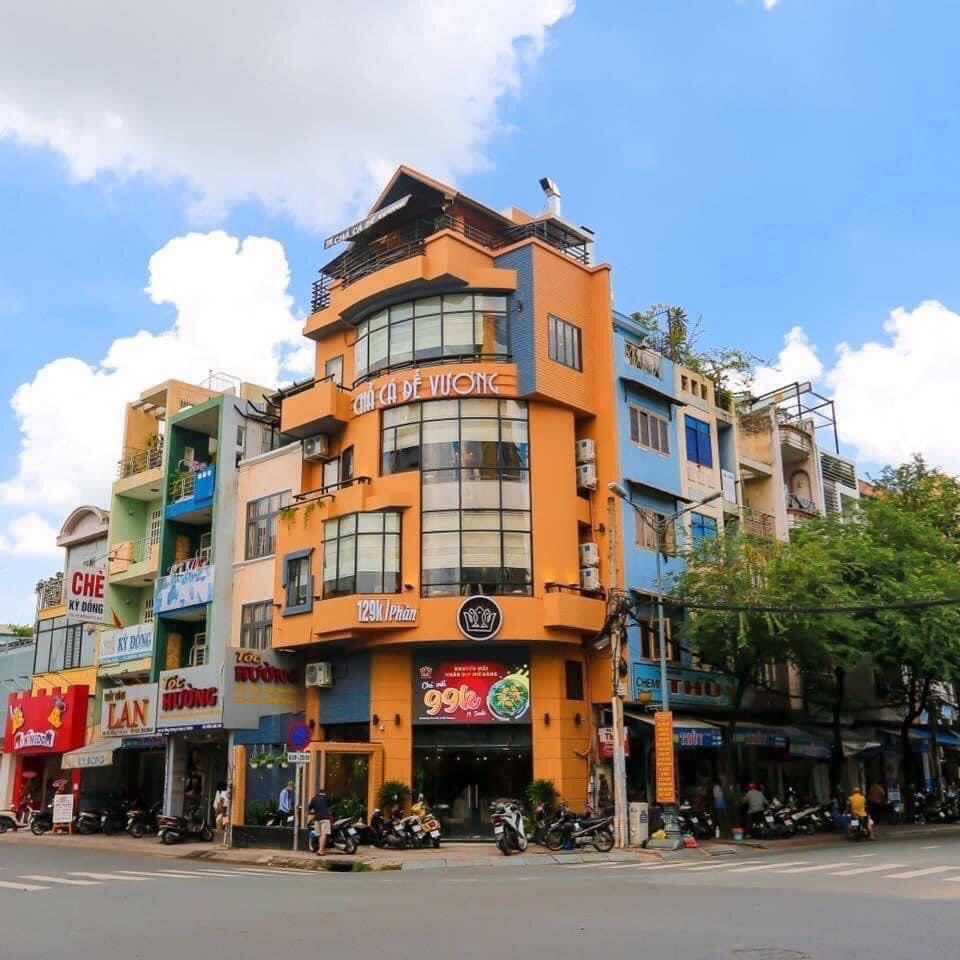 Toàn cảnh nhà hàng. Ảnh: NSCC
