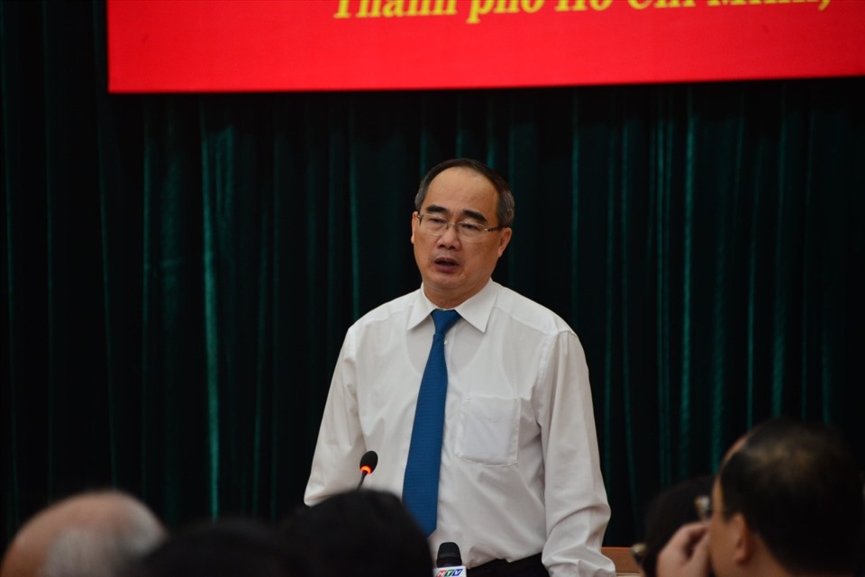 Bí thư Thành ủy TPHCM Nguyễn Thiện Nhân phát biểu tại hội nghị. Ảnh: Minh Quân