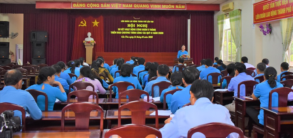 Quang cảnh hội nghị sơ kết hoạt động công đoàn 9 tháng đầu năm 2020. Ảnh: Thành Nhân
