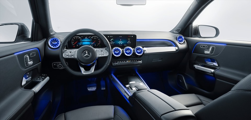 Bên trong khoang lái của GLB 200 AMG. Ảnh: Mercedes-Benz.