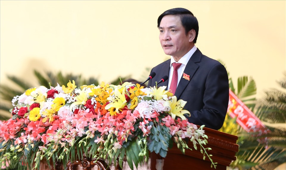 Uỷ viên Trung ương Đảng, Bí thư Tỉnh ủy Đắk Lắk Bùi Văn Cường phát biểu. Ảnh Kim Bảo