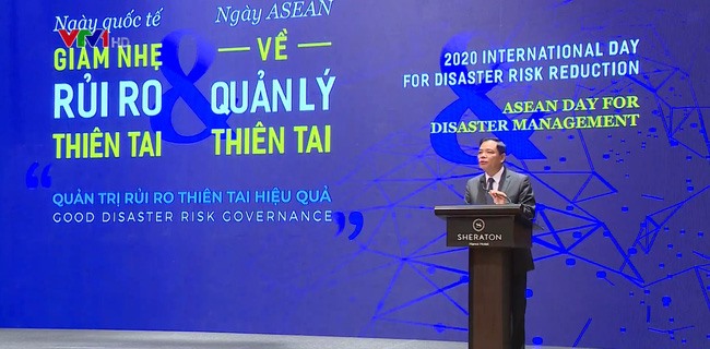 Tại Việt Nam, Bộ trưởng Bộ NN&PTNT Nguyễn Xuân Cường phát biểu tại lễ kỷ niệm ngày 13.10. Ảnh: VTV